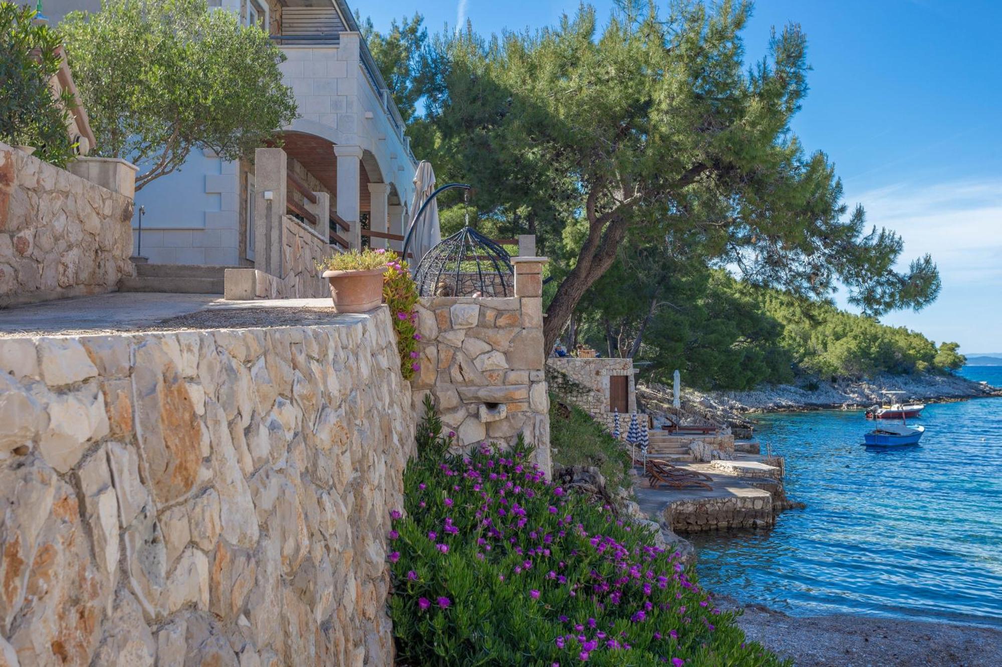 Apartments By The Sea Cove Zastupac, Hvar - 8761 Хвар Экстерьер фото