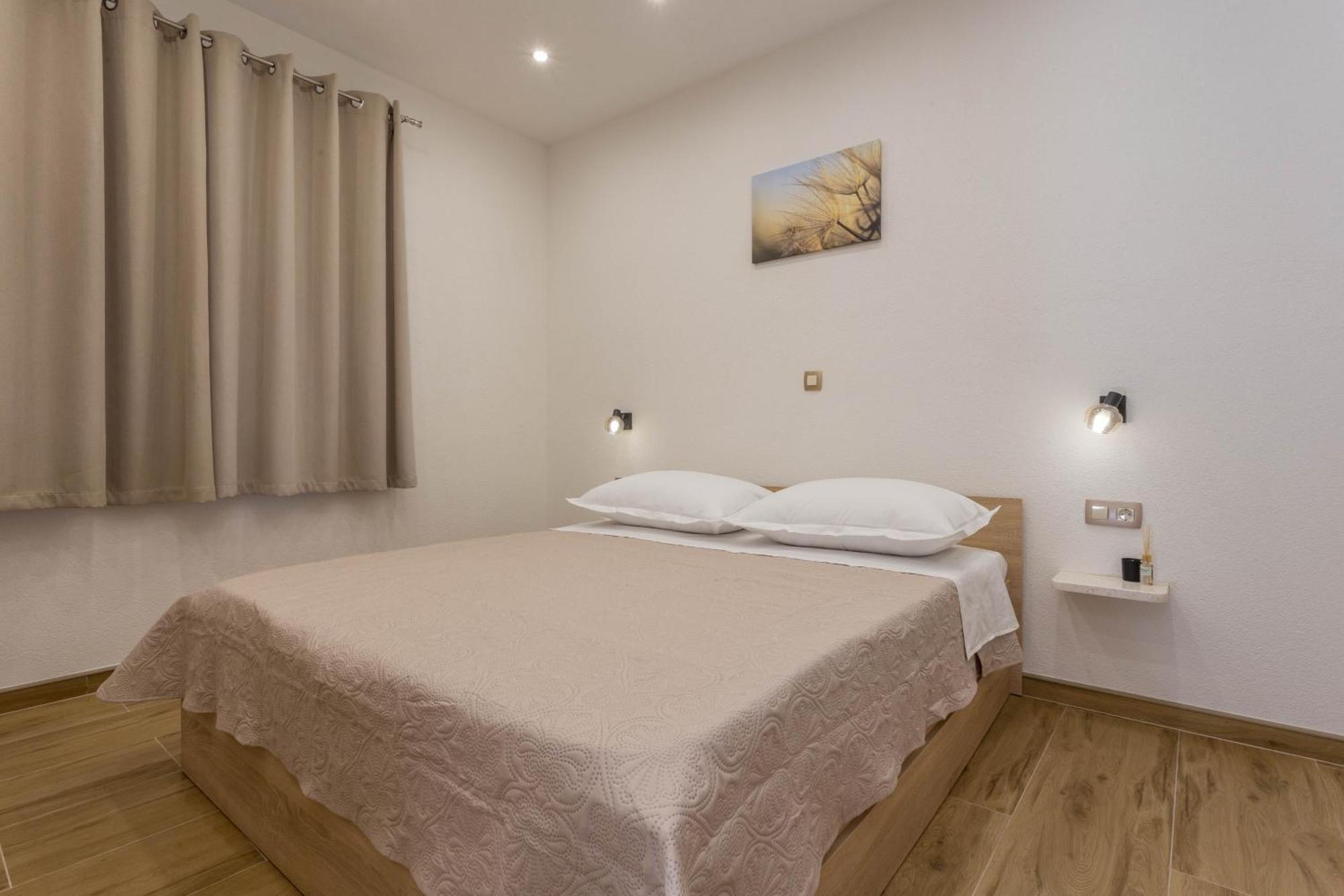 Apartments By The Sea Cove Zastupac, Hvar - 8761 Хвар Экстерьер фото
